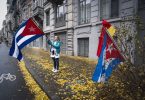 Hace exactamente un mes, cubanos y cubanas en la Avenida Brugmann, Bruselas, expresaron sus demandas frente a la sede de la Misión Diplomática de Cuba en Bélgica (Fotos: Felko).