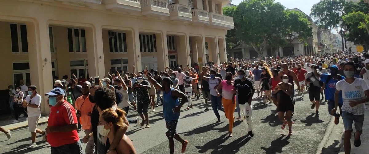 Después de las protestas del 11 de julio de 2021, el Gobierno condenó a cientos de manifestantes a prisión con penas de hasta 25 años (Foto: Periodismo de Barrio).