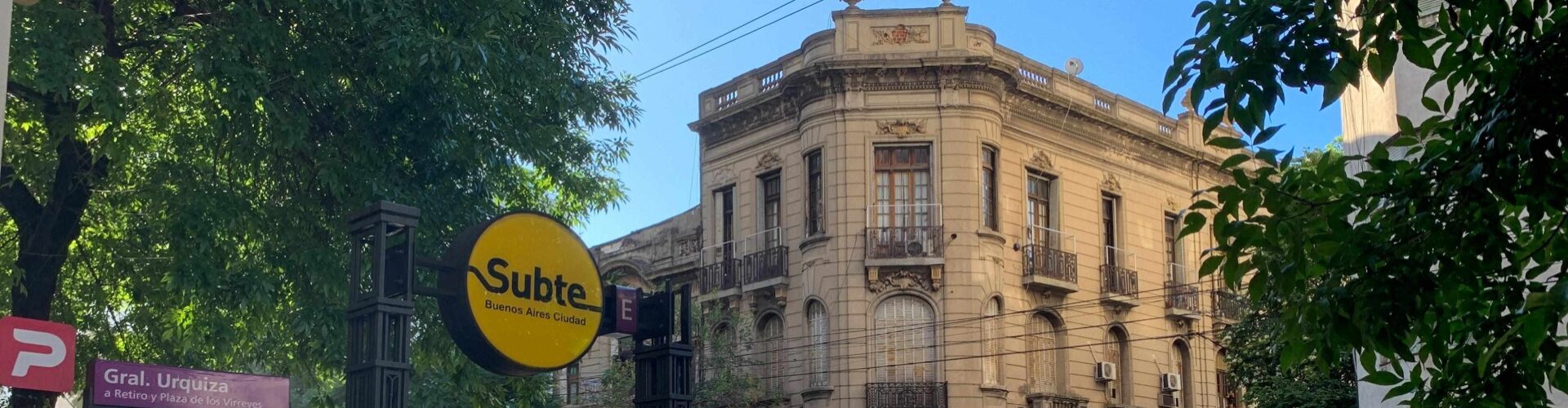 Subte E, Buenos Aires, Argentina.