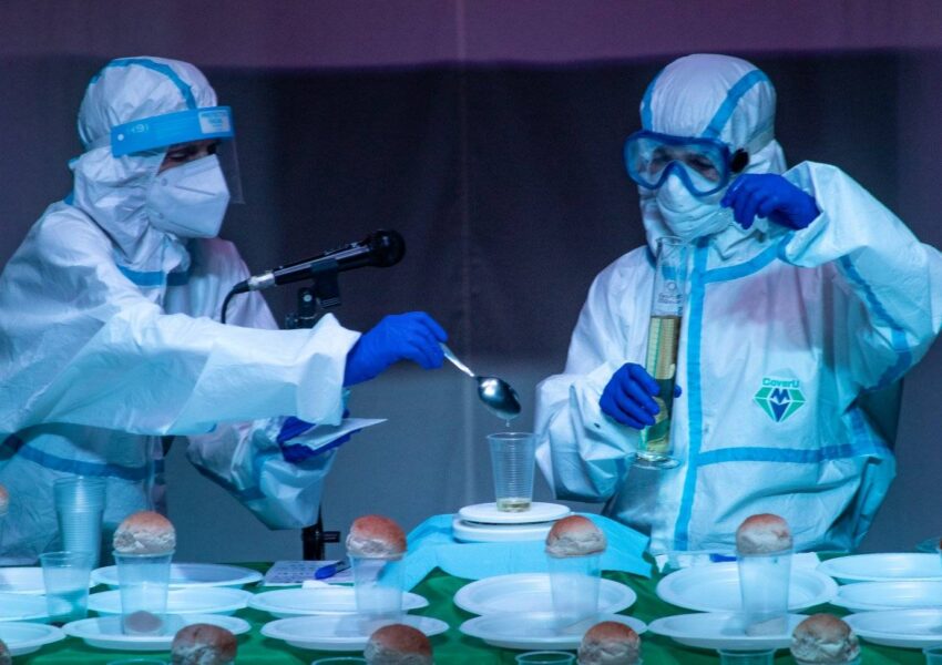 Obra La ecuación de Mifflin (2022). Foto: Lisbeth Moya/ Facebook El Ciervo Encantado