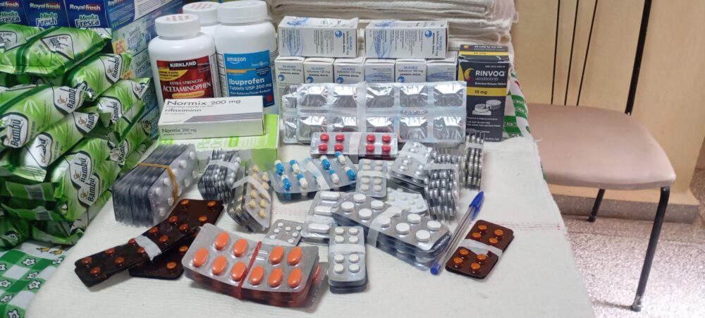 La escasez de medicamentos es también uno de los focos del proyecto. Foto: Cortesía del proyecto La solidaridad nos salvará.